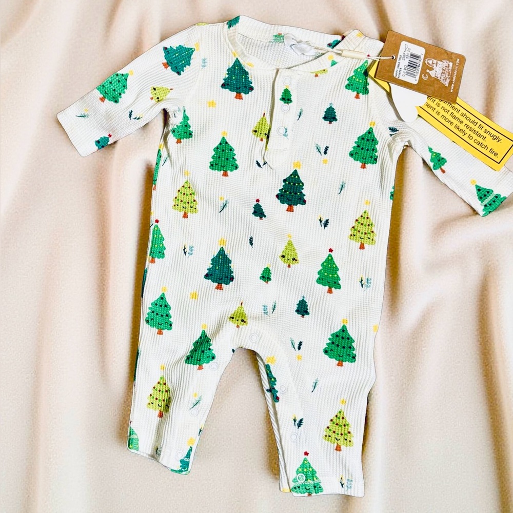 NWT Angel Dear Christmas Tree Waffle Knit Romper / Onesie – 0–3M Bamboo Blend